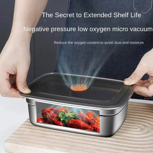 Container with food inside, showing negative pressure low oxygen micro vacuum technology.