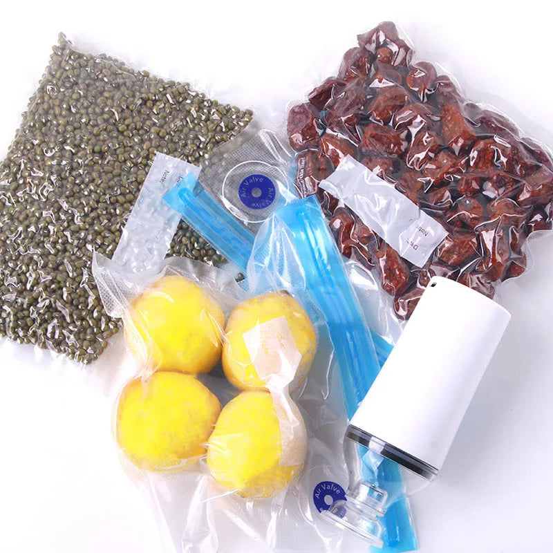 Preserve the freshness of your food with Danoz Direct's Vacuum Food Storage Set! Vacuum pump remove air from the zipper bags
