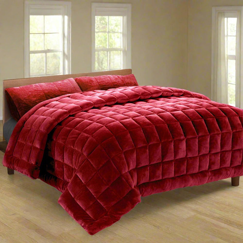 Danoz SleepSmart - Giselle Bedding Faux Mink Quilt Burgunday King size - 2 Free pillow cases!