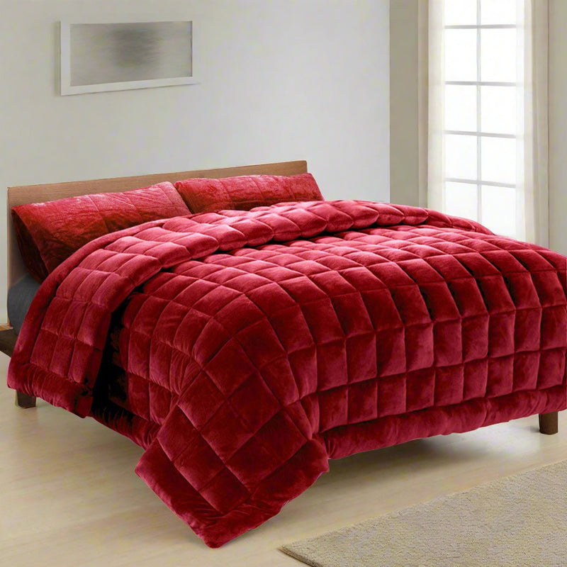 Danoz SleepSmart - Giselle Bedding Faux Mink Quilt Burgunday Queen - 2 Free pillow cases!