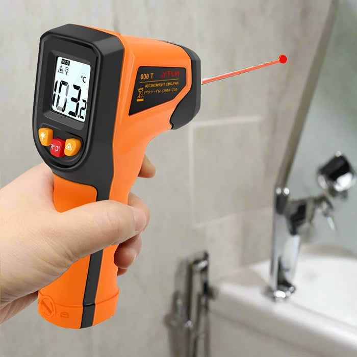 Measure temperatures quickly and easily with the Danoz Smart Digital Infrared Thermometer. With a range of -50~600℃