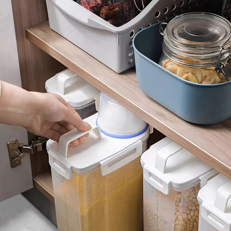 Danoz FoodSaverSmart - Sealed storage container 1,5L or 2.5L portable food storage box with lid suitable for storing grains, flour, rice, etc. - Buy 1 Get 1 More!