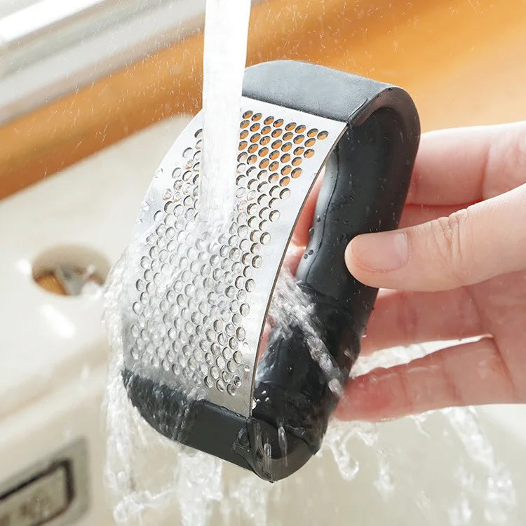 🧄 Danoz CookSmart | Stainless Steel Garlic Press & Mincer | Manual Crusher | No Peeling Needed | Easy Squeeze | Kitchen Must-Have | Buy 1 Get 1 More! 👌✨