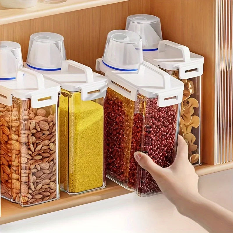 Danoz FoodSaverSmart - Sealed storage container 1,5L or 2.5L portable food storage box with lid suitable for storing grains, flour, rice, etc. - Buy 1 Get 1 More!