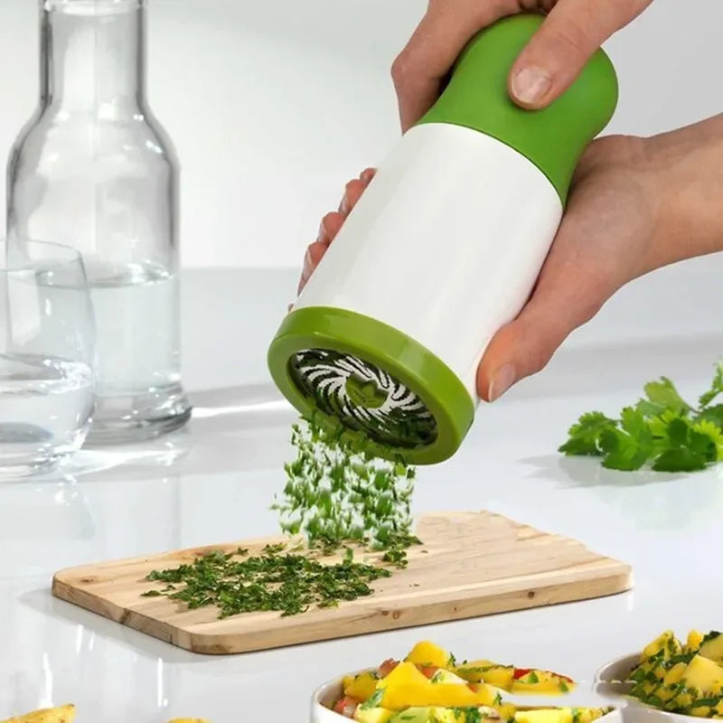 Meet your new kitchen Must Have: Danoz Kitchen DicerMagic Manual Herb Grinder! This spice mill effortlessly shreds parsley, minces coriander