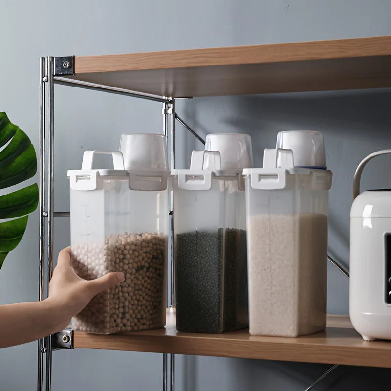 Danoz FoodSaverSmart - Sealed storage container 1,5L or 2.5L portable food storage box with lid suitable for storing grains, flour, rice, etc. - Buy 1 Get 1 More!