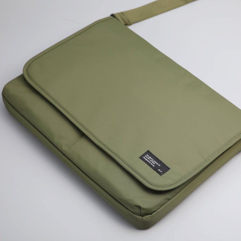 Danoz Direct - 15.6/16 inch Laptop Sleeve Padded Shoulder Bag Travel Carry Case LATO KHAKI