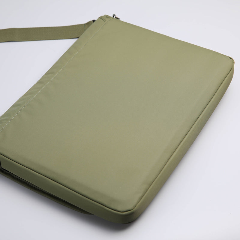 Danoz Direct - 15.6/16 inch Laptop Sleeve Padded Shoulder Bag Travel Carry Case LATO KHAKI