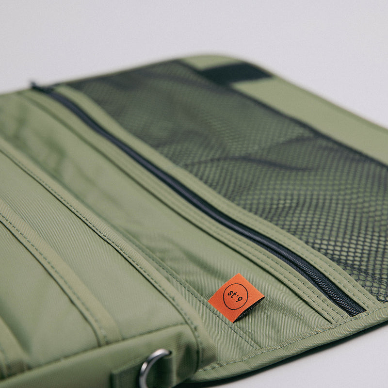 Danoz Direct - 15.6/16 inch Laptop Sleeve Padded Shoulder Bag Travel Carry Case LATO KHAKI