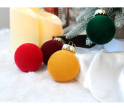 Danoz Xmas - 12 - Piece Velvet Christmas Ornament Set - Classic Red, Green, and White Baubles for Holiday Tree Decoration (6cm) - danozdirect
