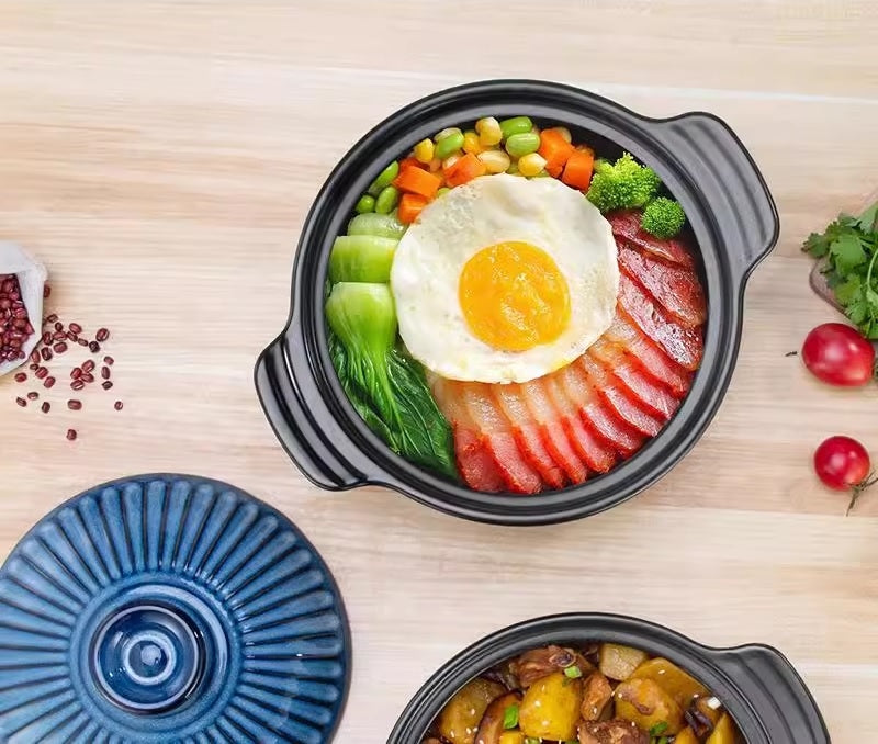 Indulge in the ultimate cooking experience with Danoz Direct's Color King Casserole! With its vibrant blue color and spacious 1600ML capacity