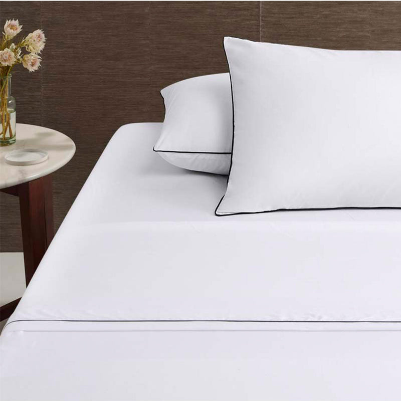 Danoz Direct -  Accessorize White/Black Piped Hotel Deluxe Cotton Sheet Set King