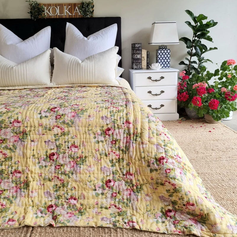 Danoz Direct -  English Rose Yellow Reversible Quilt - Yellow (King - 228 cm x 274 cm)